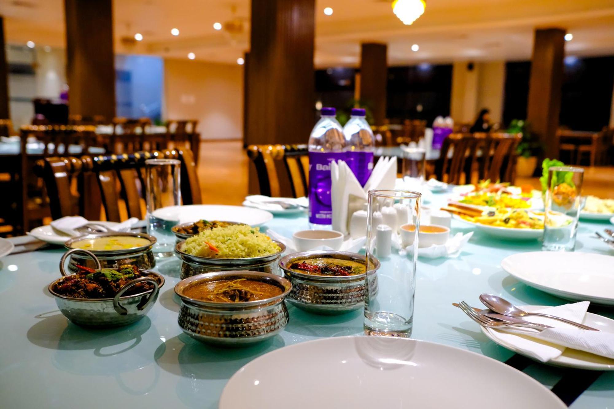Finn'S Weaver Resort, Kaziranga Bagian luar foto