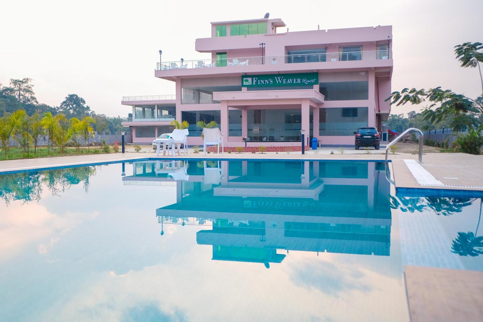 Finn'S Weaver Resort, Kaziranga Bagian luar foto