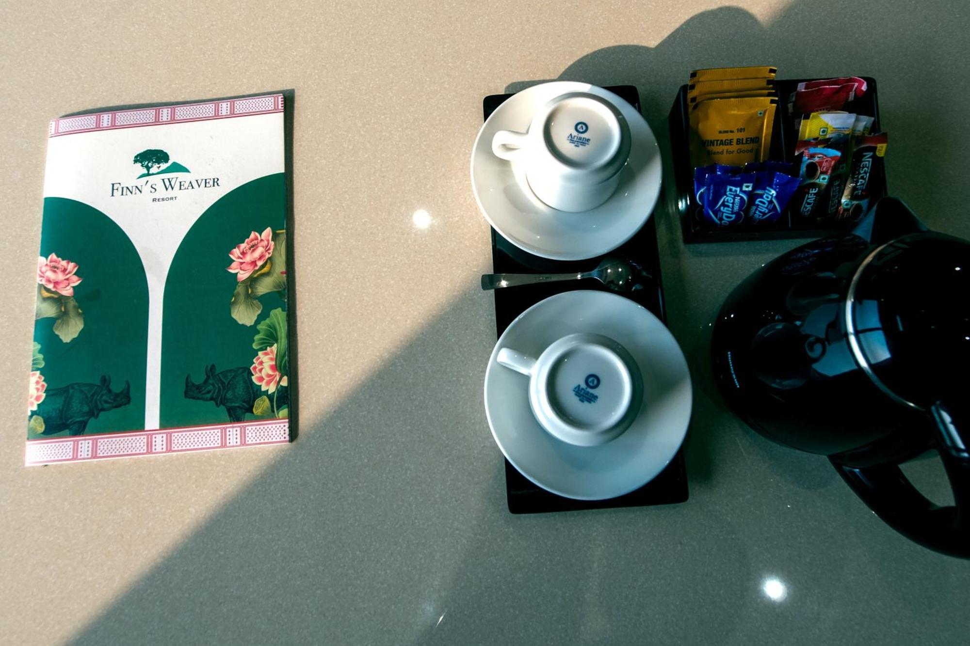 Finn'S Weaver Resort, Kaziranga Bagian luar foto