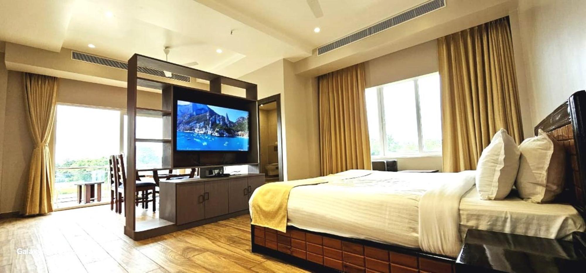 Finn'S Weaver Resort, Kaziranga Bagian luar foto